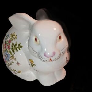 Lovely Fern Takakash San Francisco Japan Ceramic Cotton Ball 4 Tail Bunny Rabbit